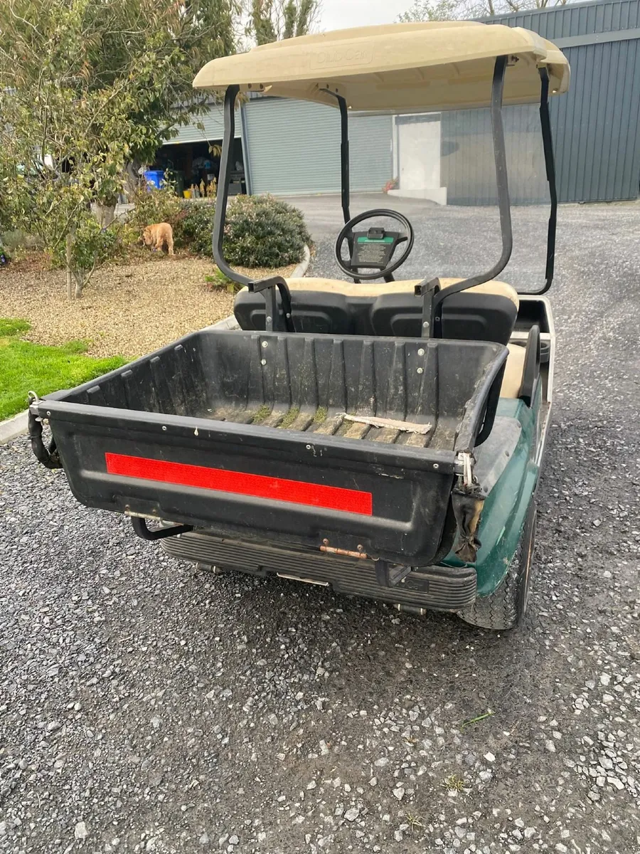Golf Club Car - Image 4