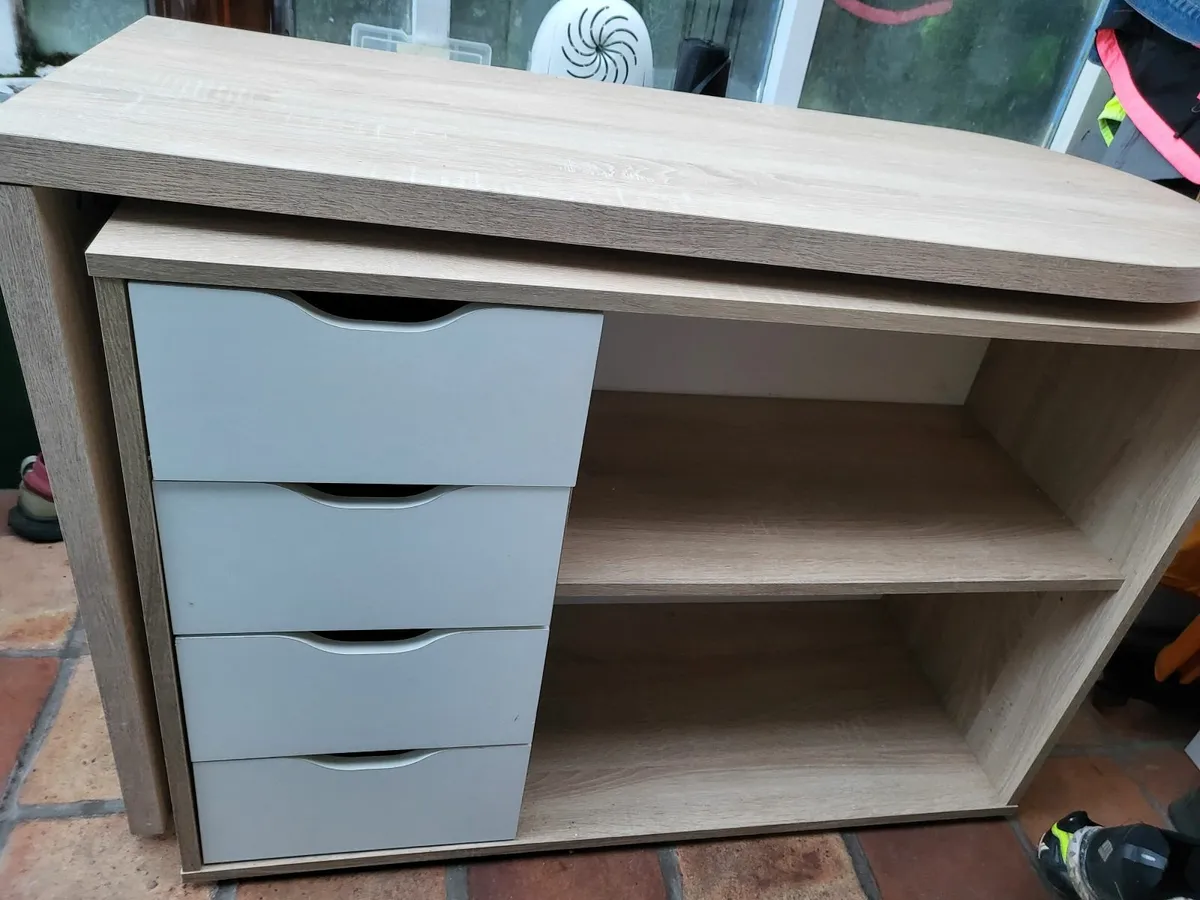 Desk - Image 3