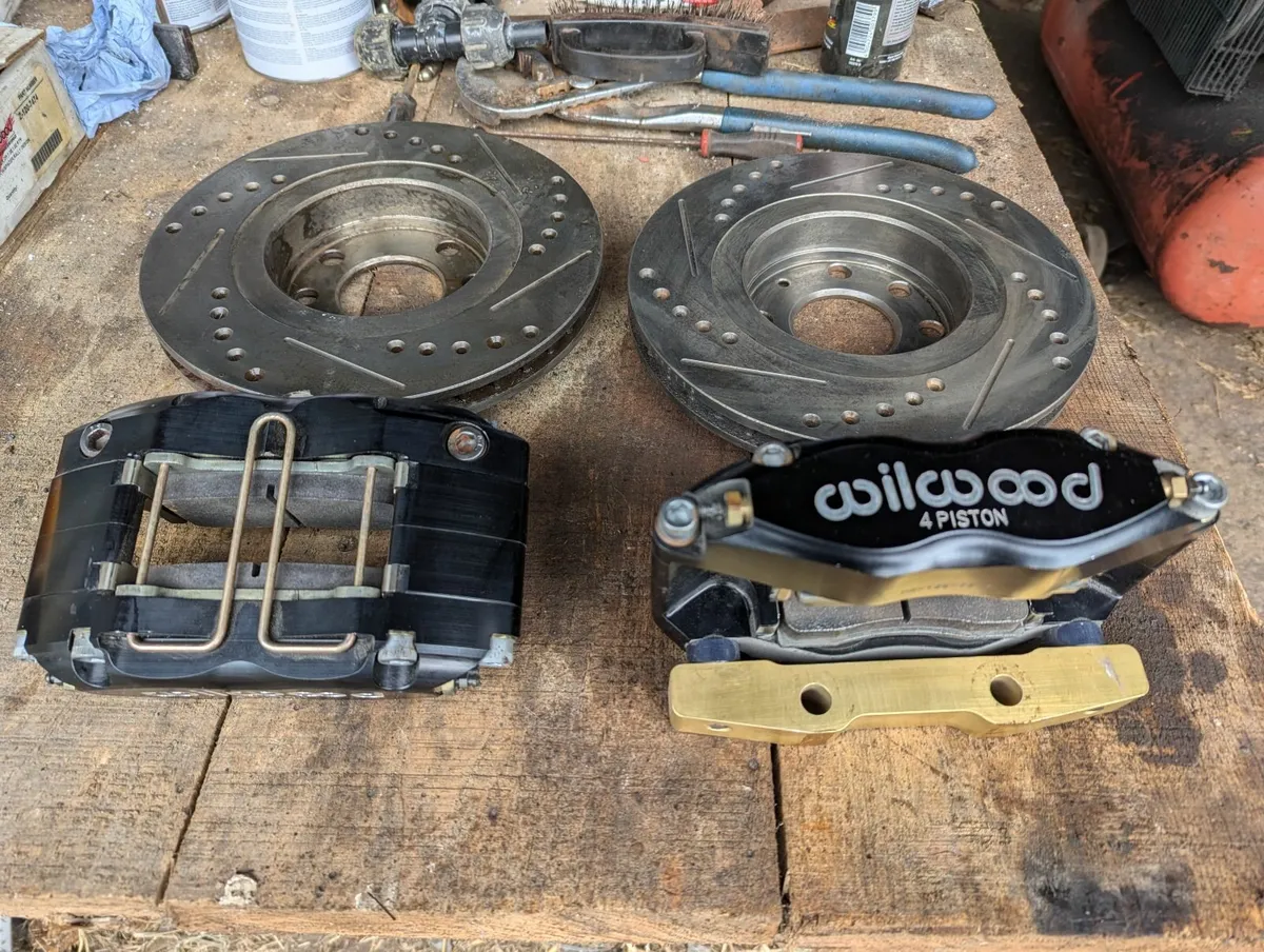 New Wilwood 4 pots + 255mm discs for nova/corsa - Image 1