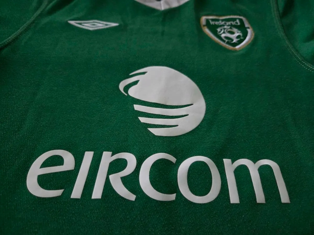 Ireland Football Home Jersey 2010 to 2011 Irish - Image 4