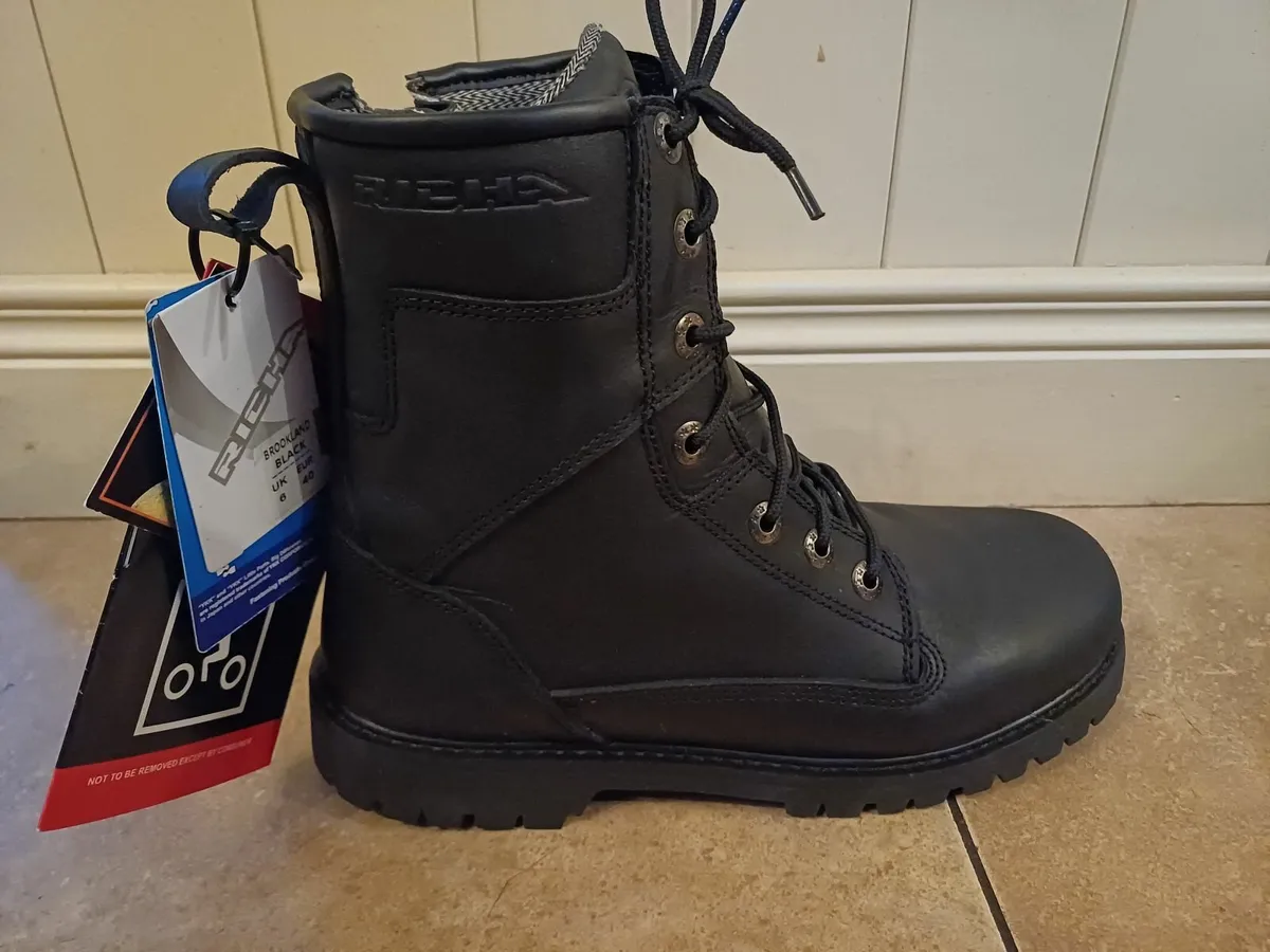 Motorcycle boots - Image 1