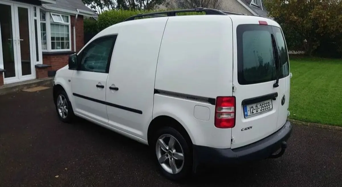 2012 Volkswagen Caddy - Image 4