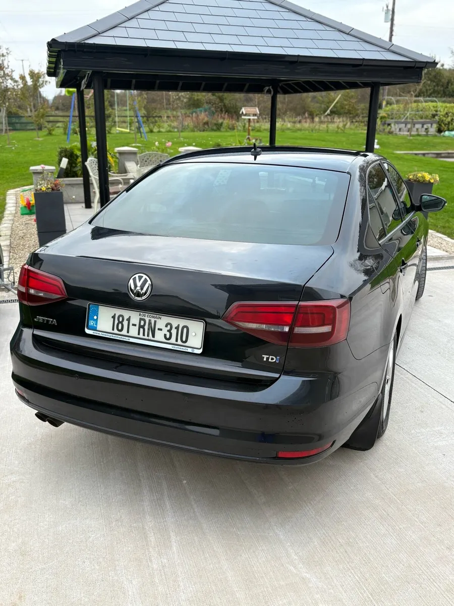 Volkswagen Jetta - Image 4