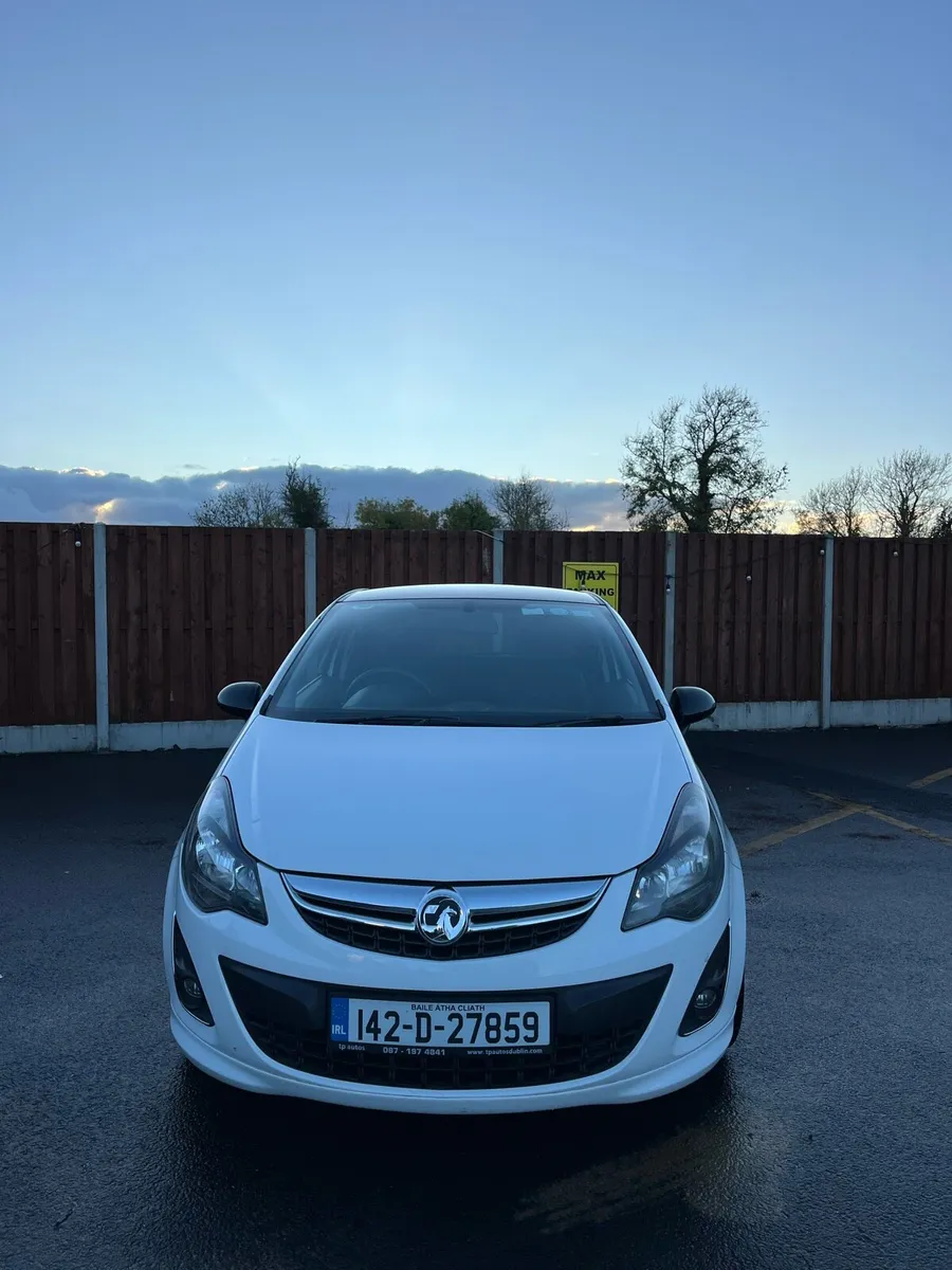 Opel Corsa 2014 Limited Edition - Image 4