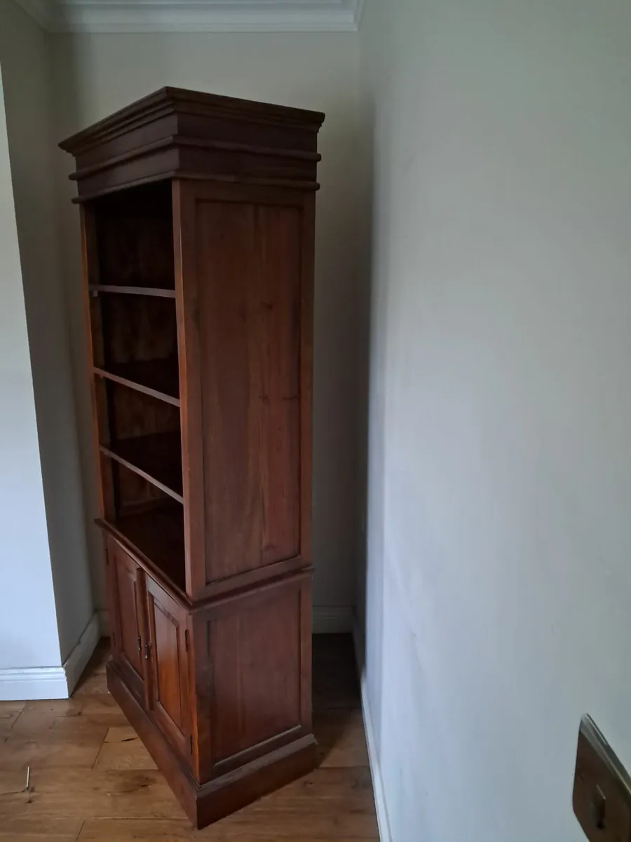 Mahogany Dresser - Image 2