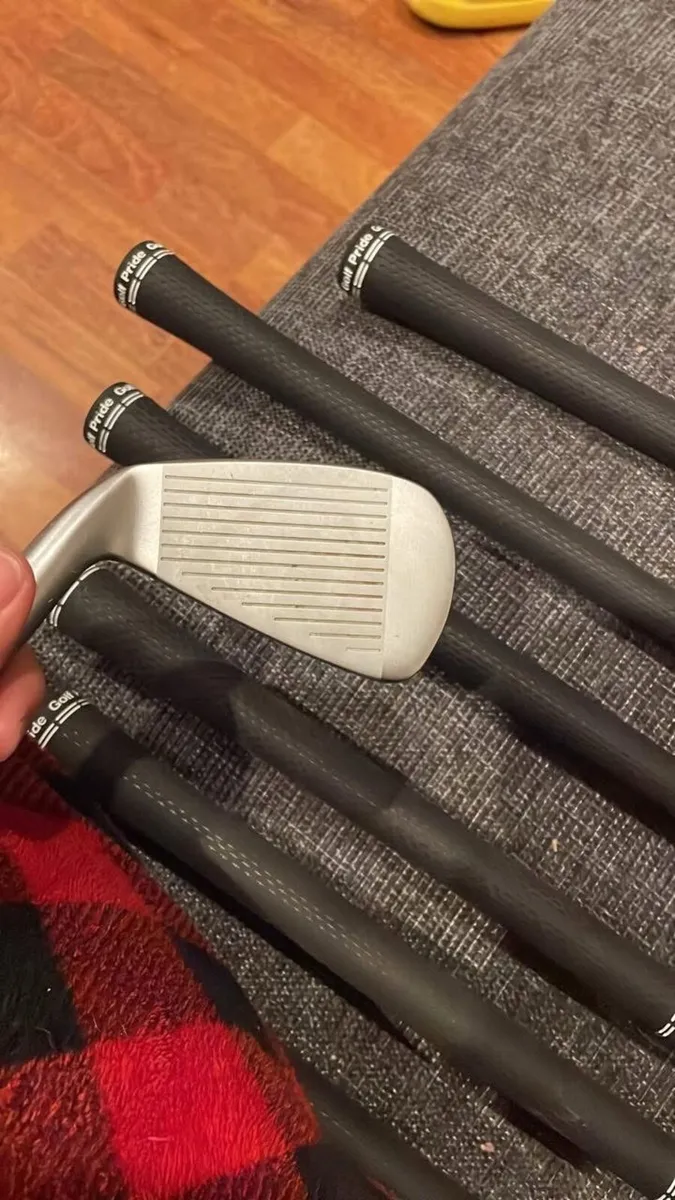 Taylormade p790 - Image 4
