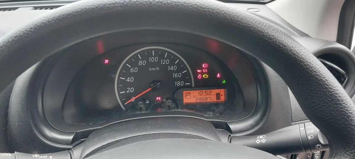 Nissan March 2018 - Image 4