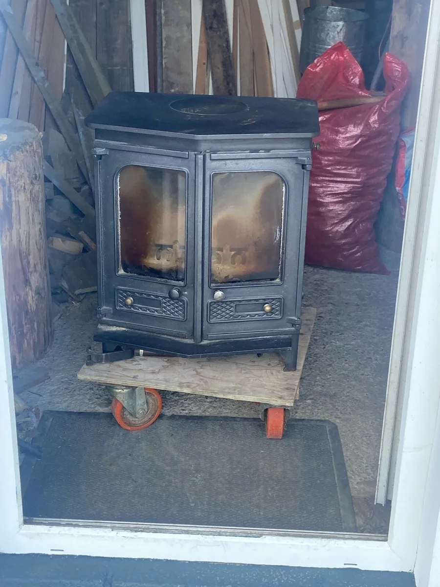 Stove - Image 2