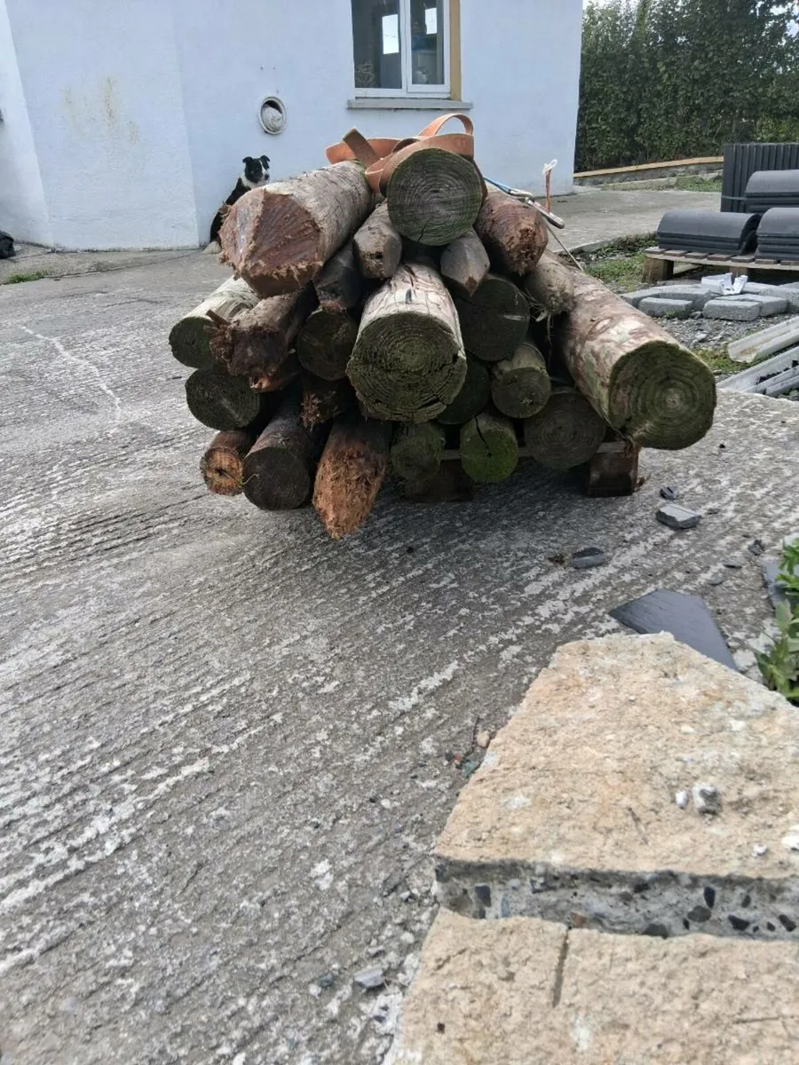 Farm fencing equipment - Image 2