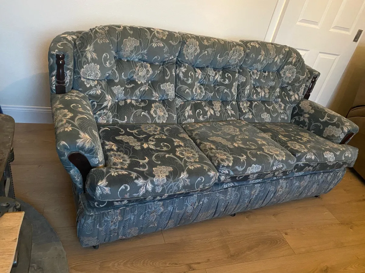 3 piece suite for sale - Image 3