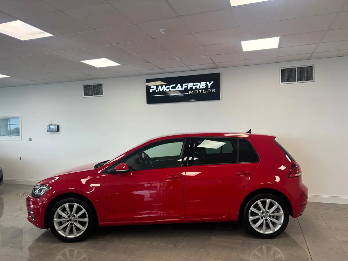 2018 VOLKSWAGEN GOLF 1.2 TSI COMFORTLINE AUTO DSG - Image 2