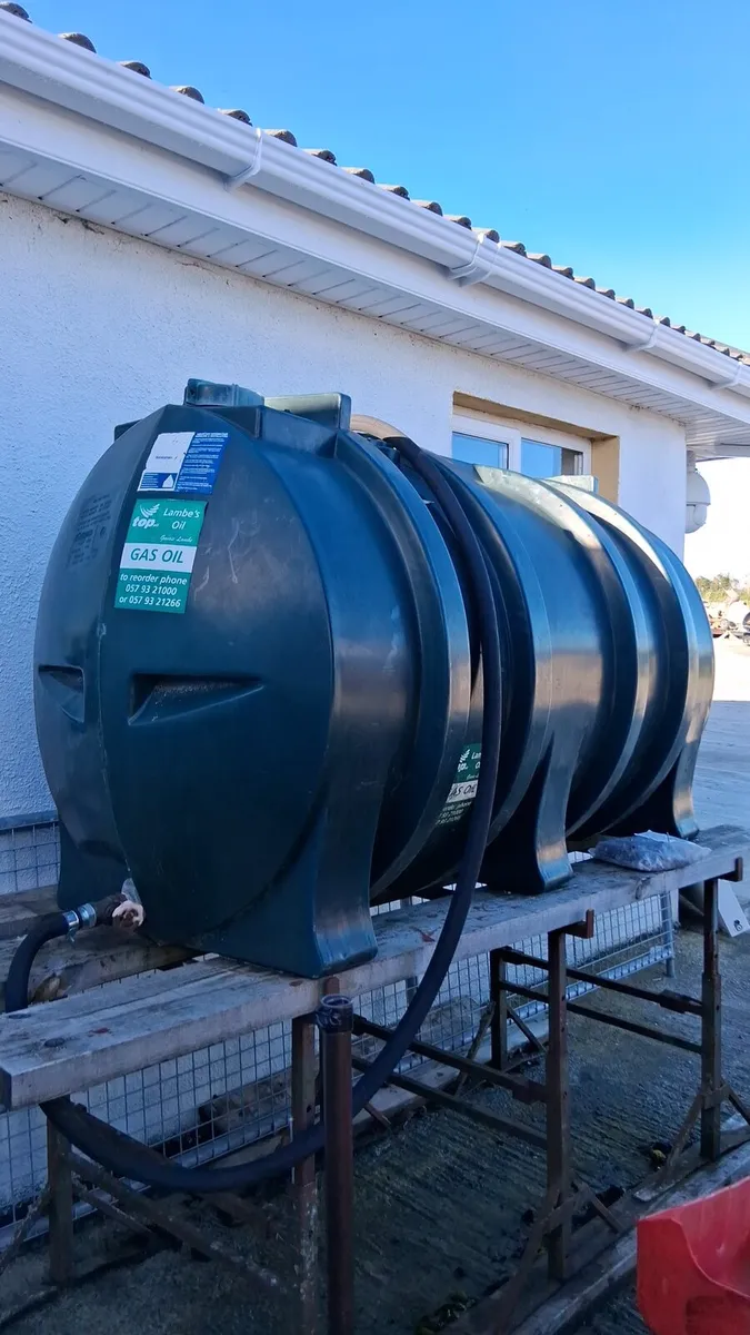 1000 litre diesel/oil tank