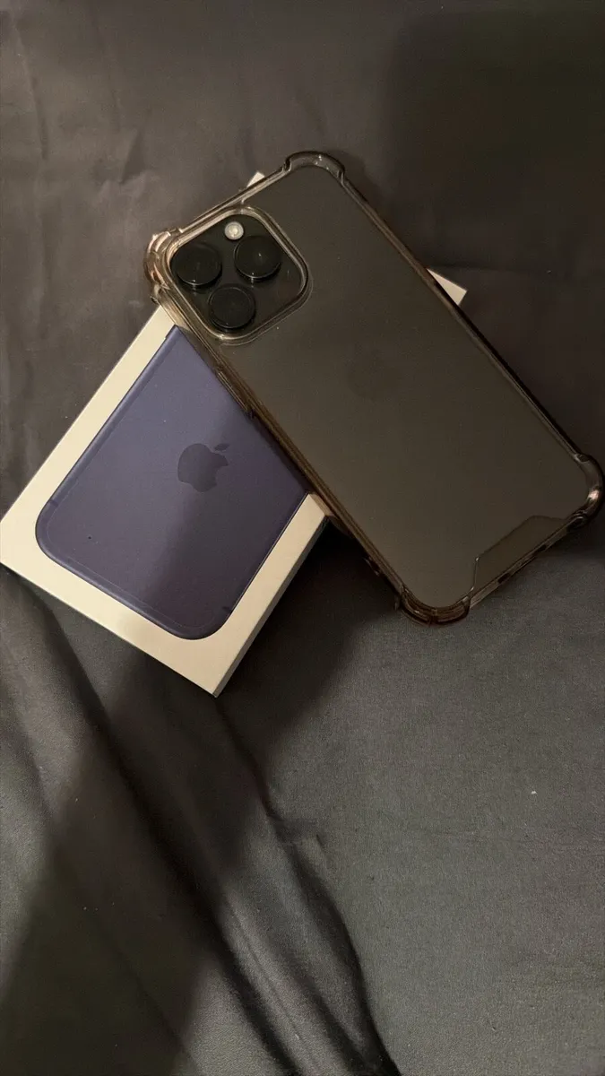 iPhone 15 Pro Max - Image 4