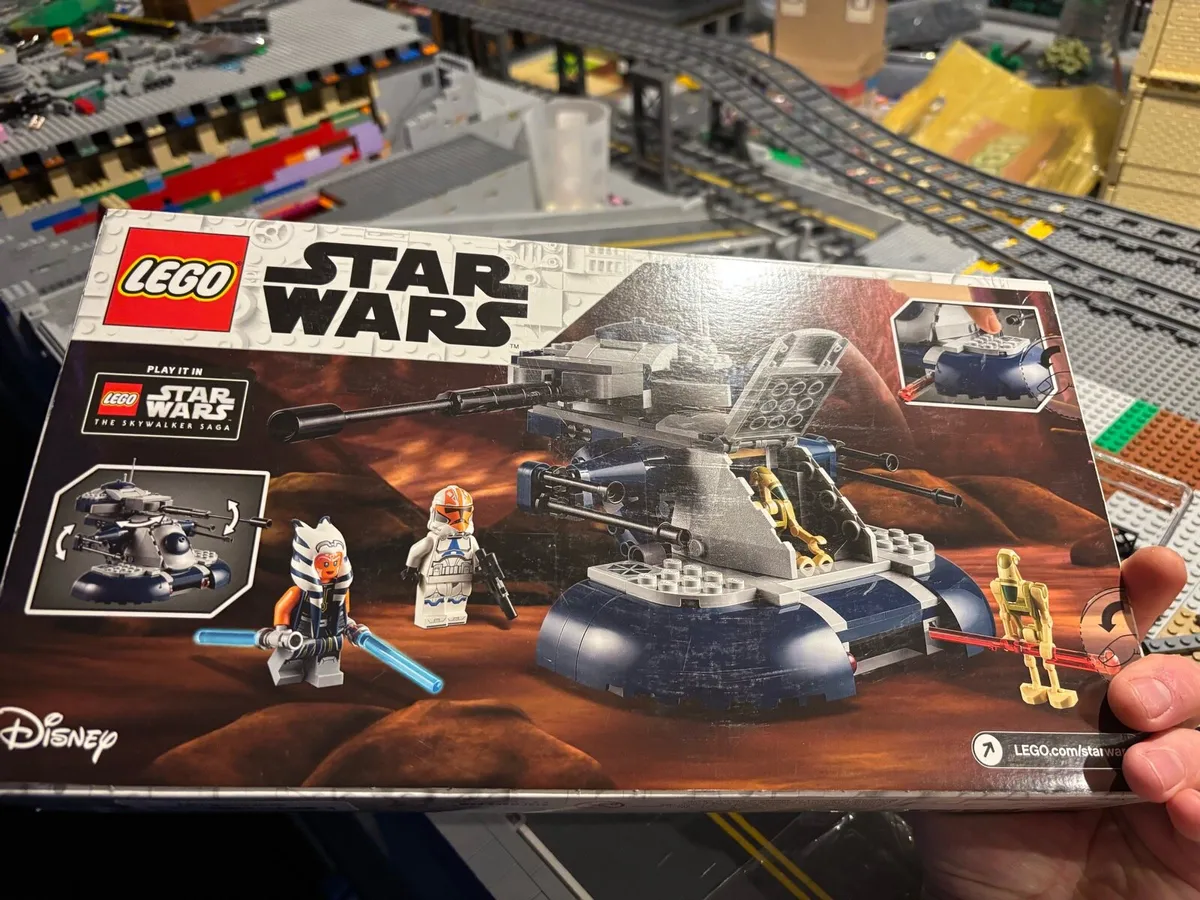 Lego 75283 - Star Wars Armored Assault Tank - Image 2