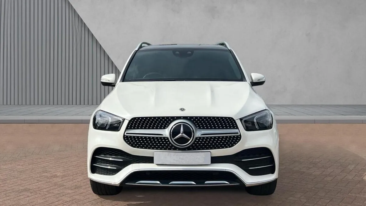 212 Mercedes GLE Premium Plus - Image 2