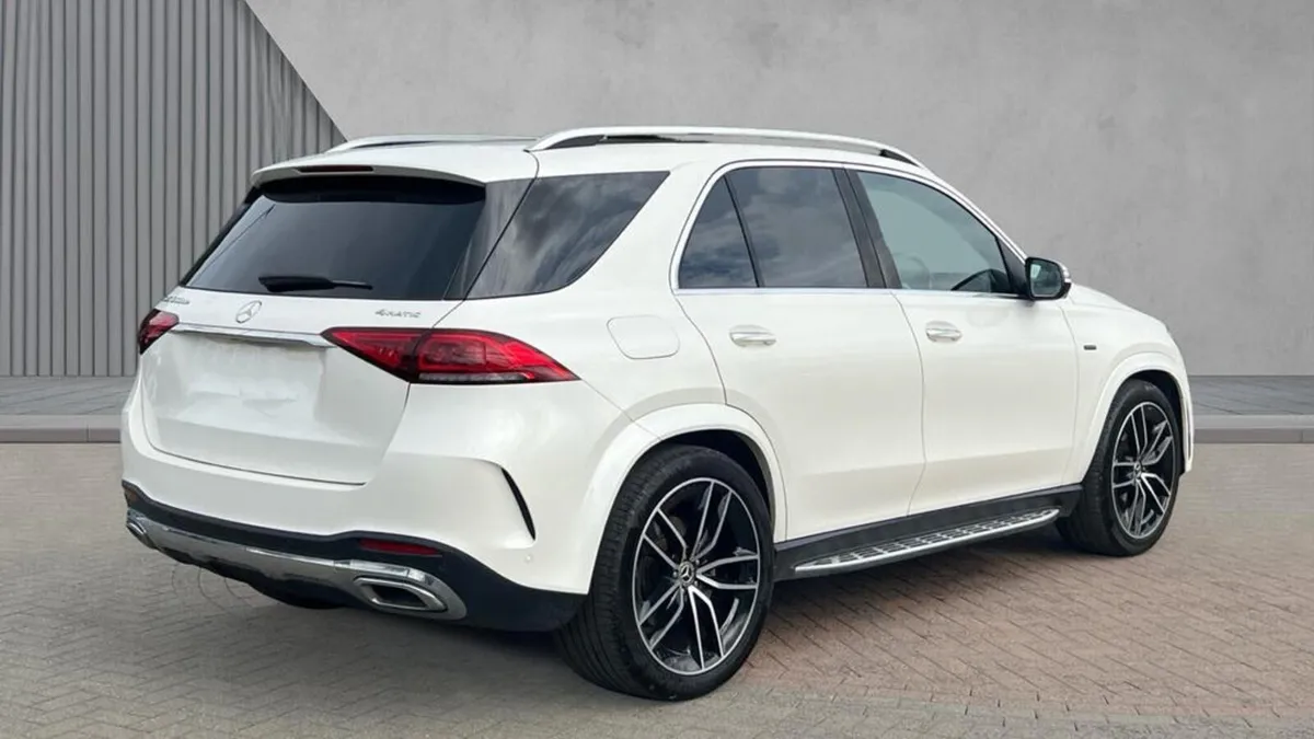 212 Mercedes GLE Premium Plus - Image 3