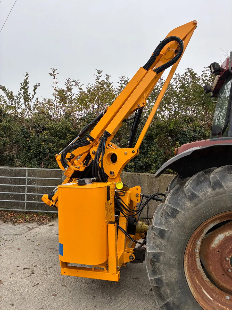 Shelbourne 457 Hedgecutter - Image 2
