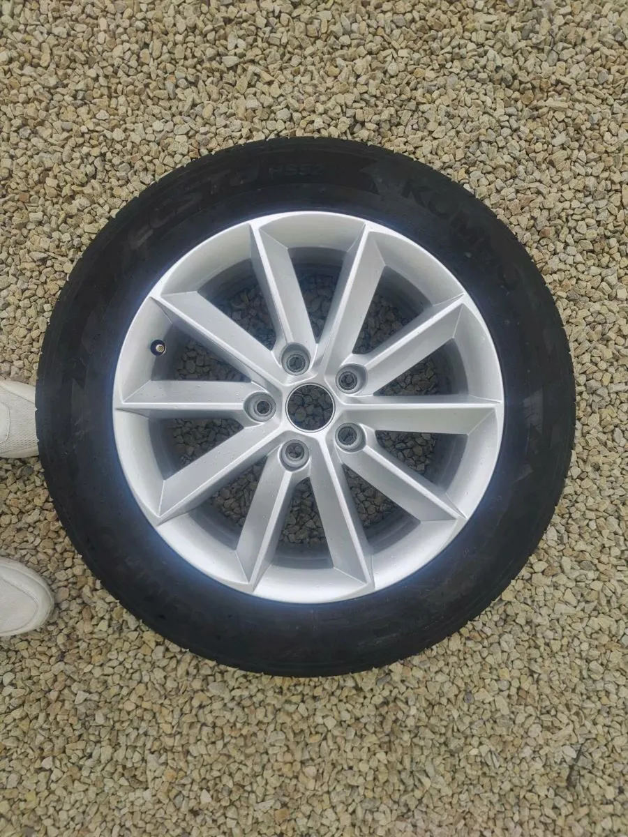 VW GolOLF/CADDY 16' ALLOYS ,VERY GOOD TYRES - Image 2