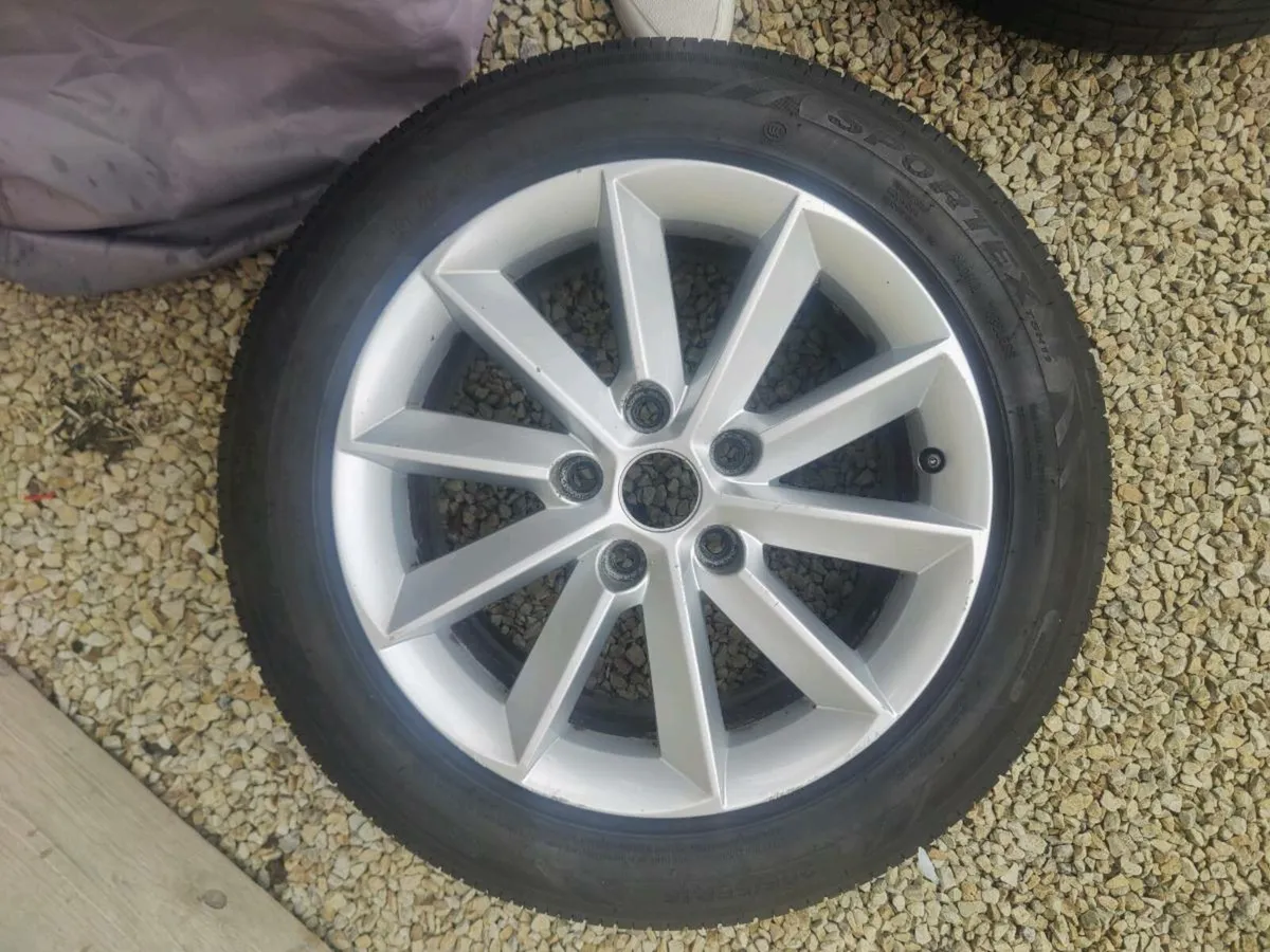 VW GolOLF/CADDY 16' ALLOYS ,VERY GOOD TYRES - Image 3