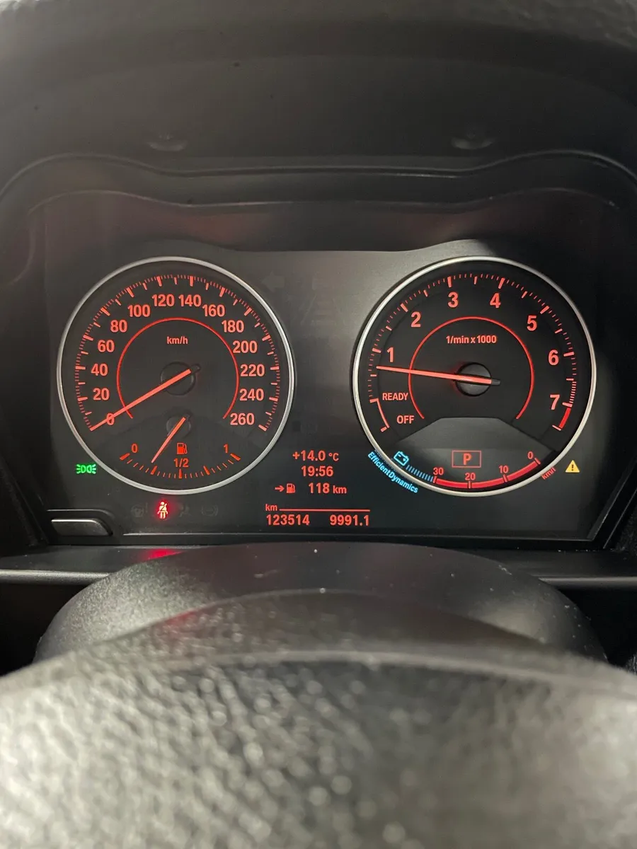 BMW 1-Series 2012 - Image 2