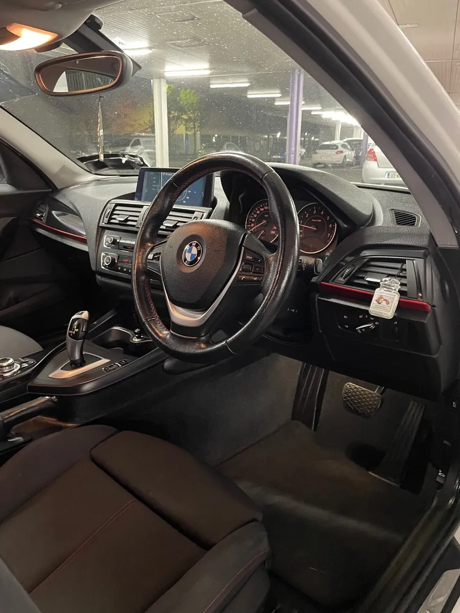 BMW 1-Series 2012 - Image 4