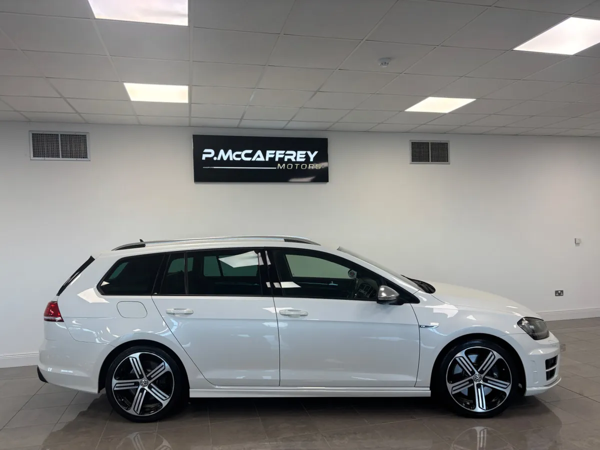 2017 Volkswagen Golf R 2.0 TSI 300 BHP 4MOTION AUT - Image 2