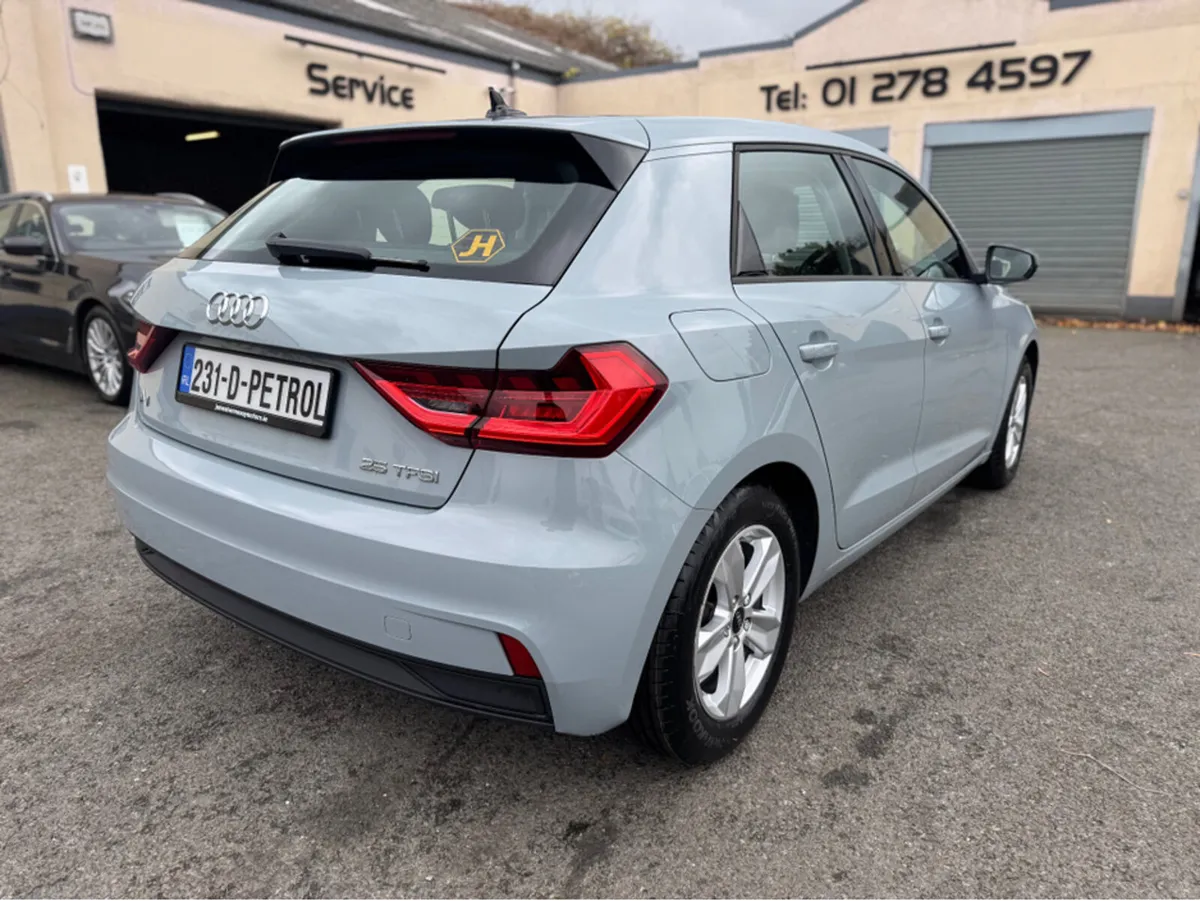 Audi A1 TECHNIK 25 TFSI SPORTBACK - Image 4