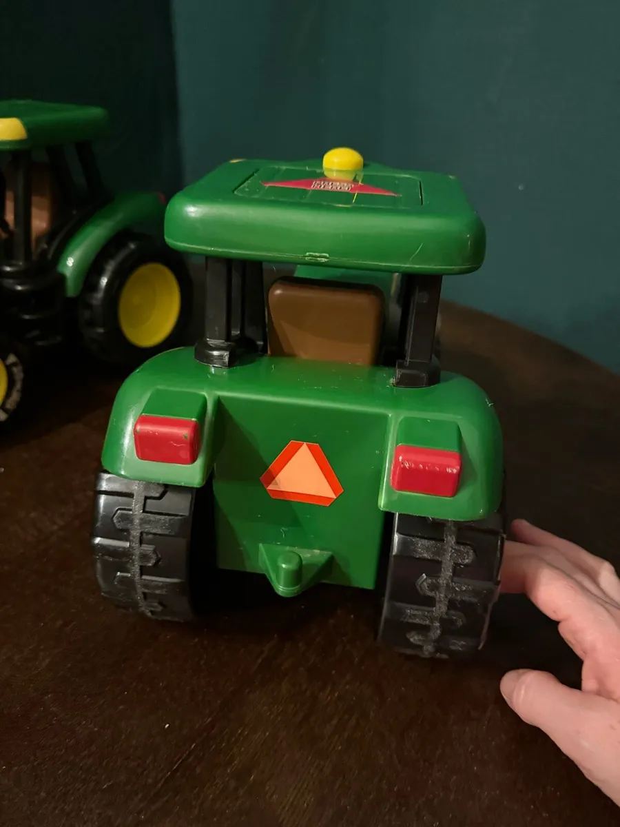 John Deere Toy Tractor - Image 4