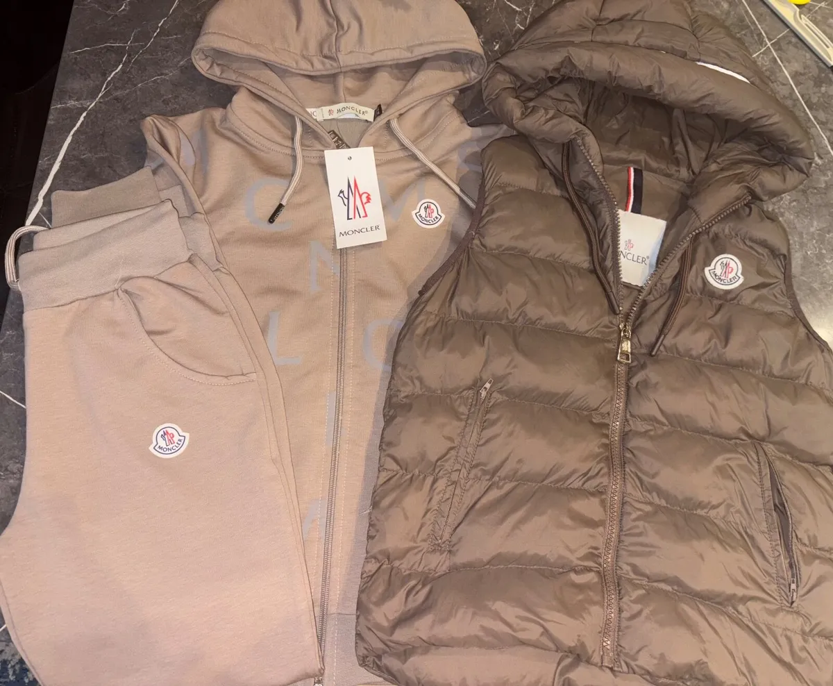 Boys tracksuit and Bodywarmer - Image 2