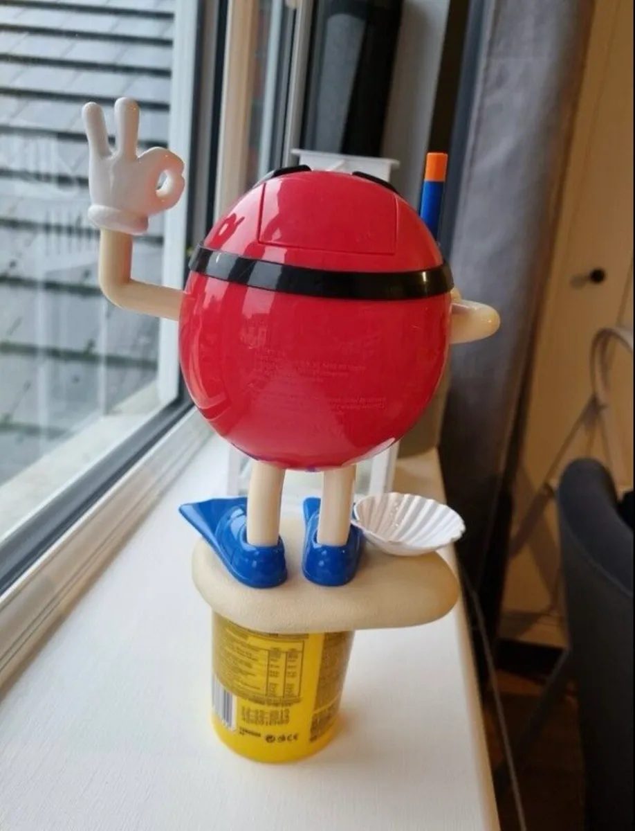 M&M’s dispenser, snorkelling - Image 2