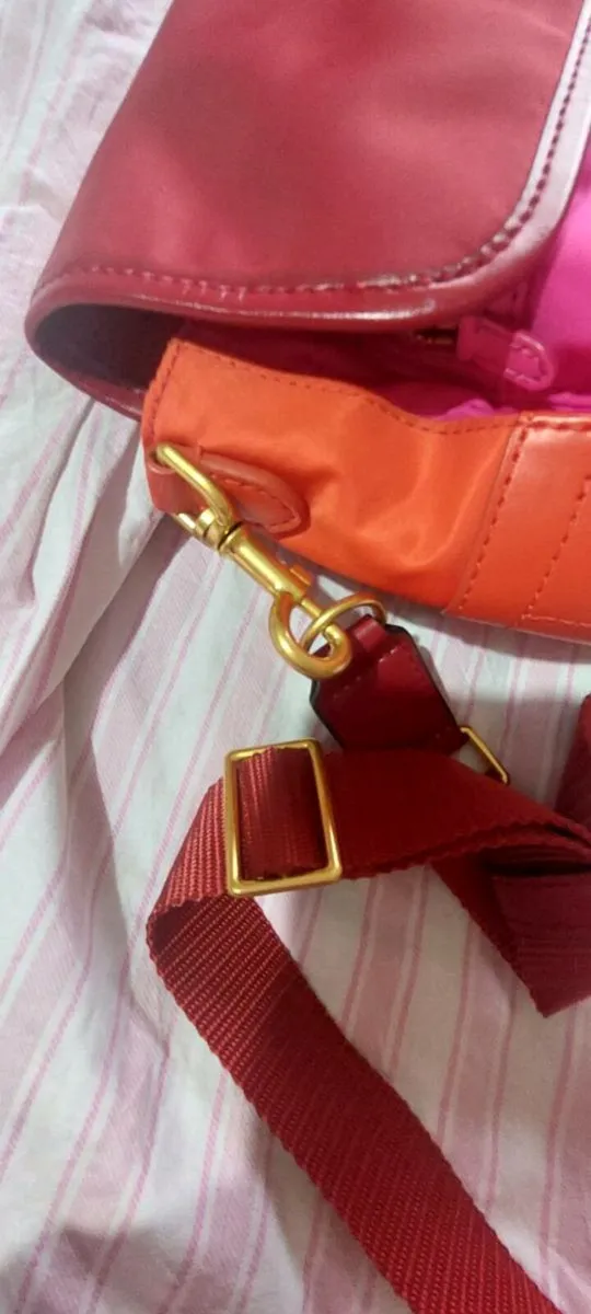 Tory Burch crossbody Handbag - Image 3