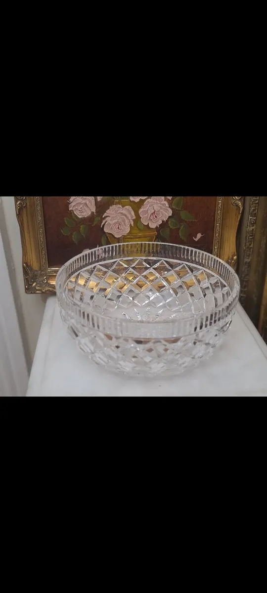 Waterford crystal POSTAGE AVAILABLE - Image 1