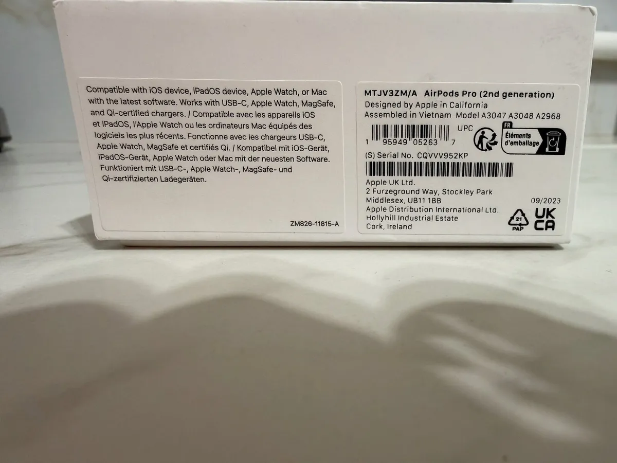 Apple AirPods Pro 2 with MagSafe Case (USB‑C) - Image 3