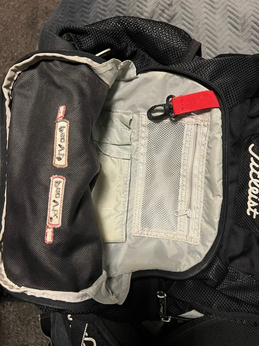 Titleist holdall and backpack bundle - Image 4