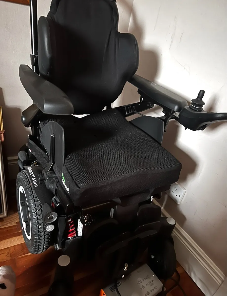 Electric wheelchair Q 300M Mini - Image 2