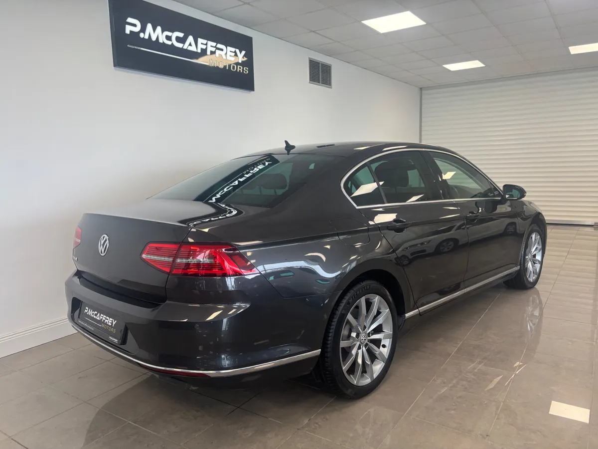 2018 VOLKSWAGEN PASSAT 2.0 TDI HIGHLINE DSG AUTO - Image 3