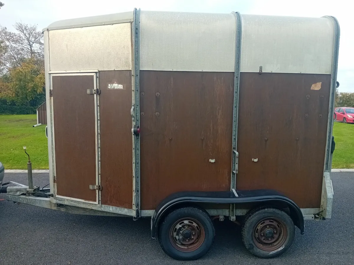 Horsebox - Image 1