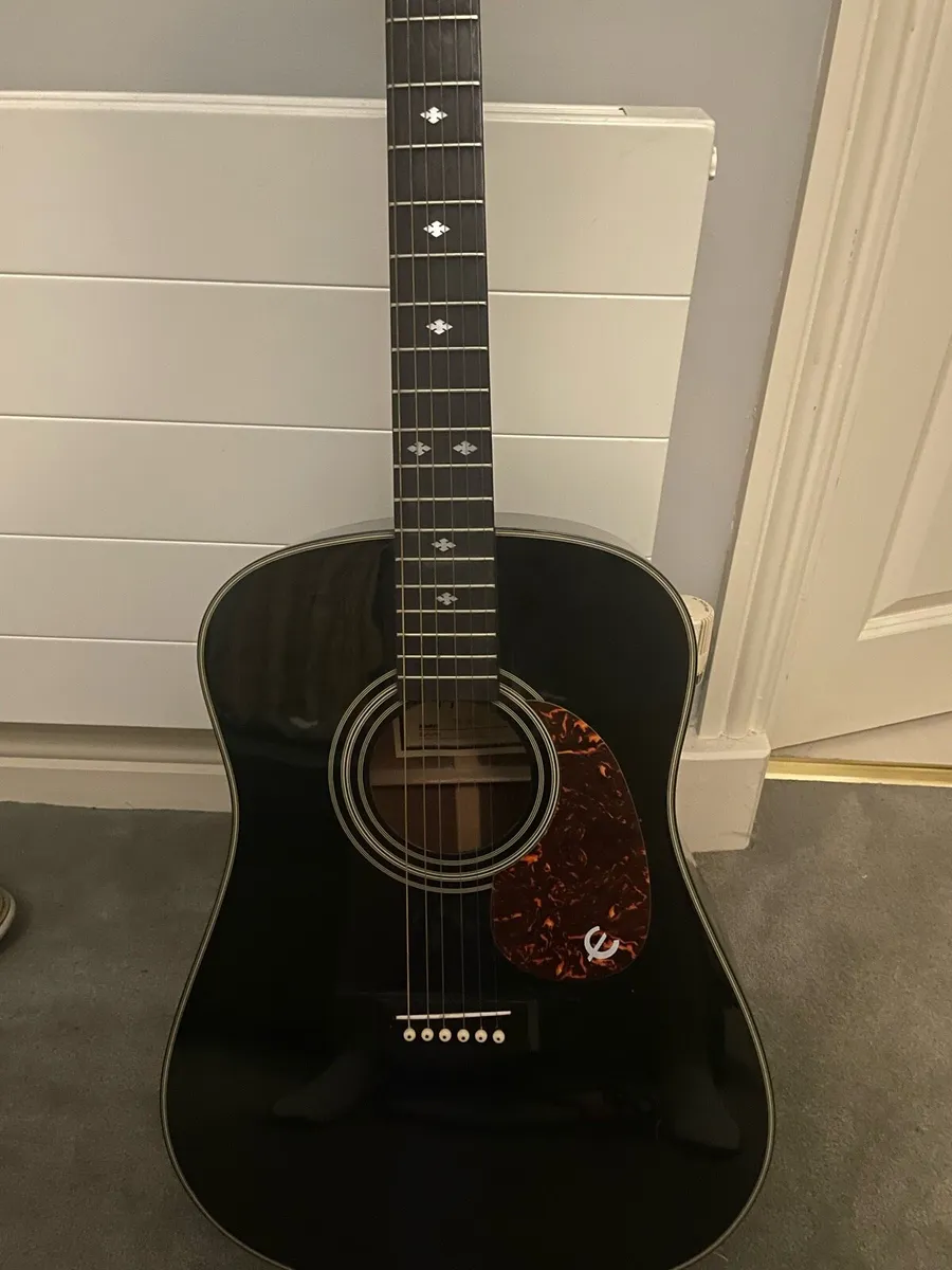 Gibson Guitar - Image 1