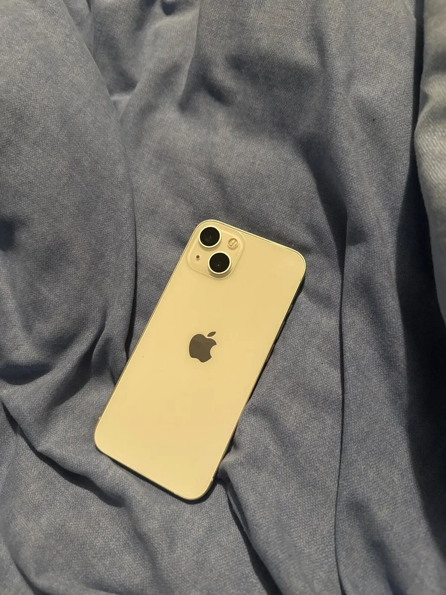 iPhone 13 - Image 1
