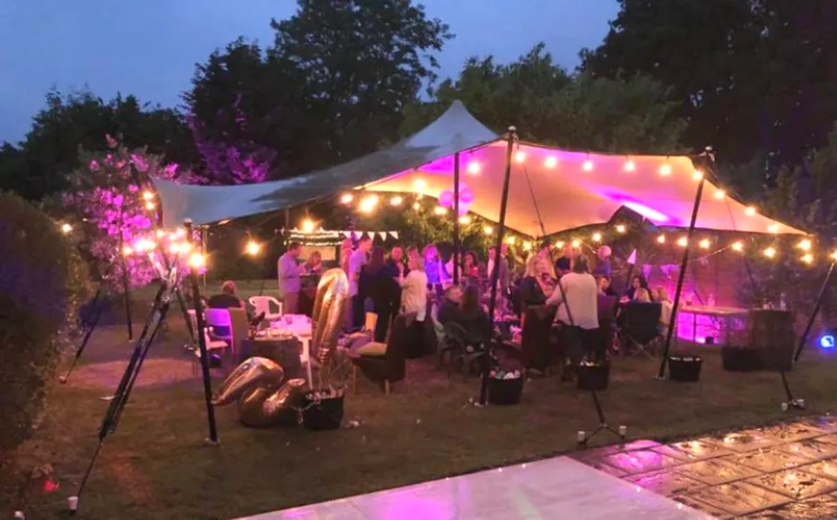 10m x 7.5m stretch tent - Image 1