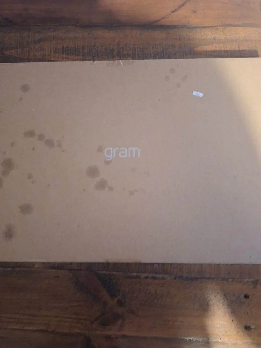 Laptop - Image 4