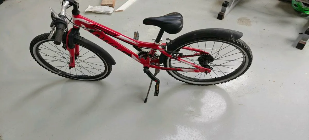 Boys bike - Image 3