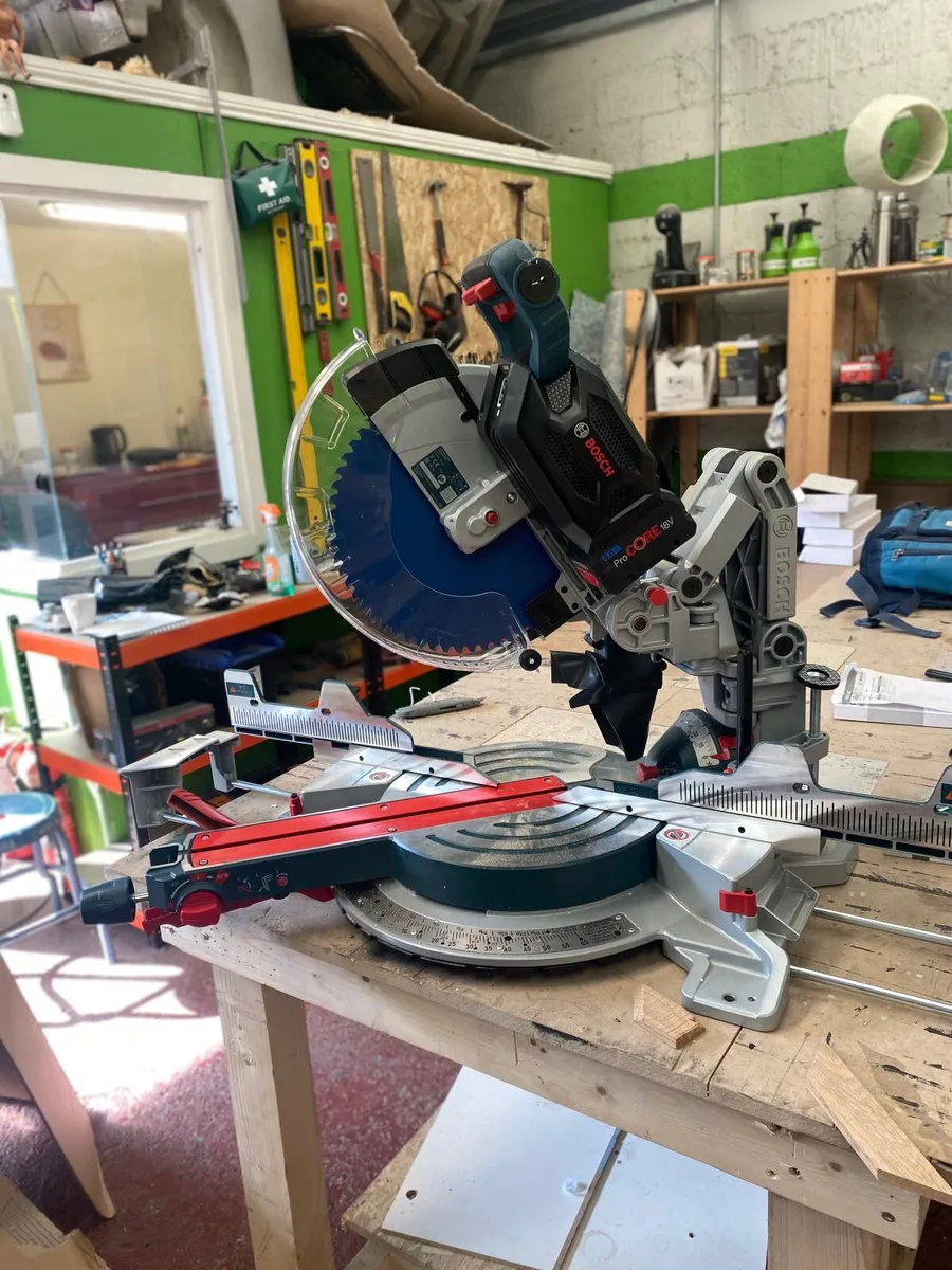 Bosch  Mitre saw / skill saw / Track saw / baterie - Image 2