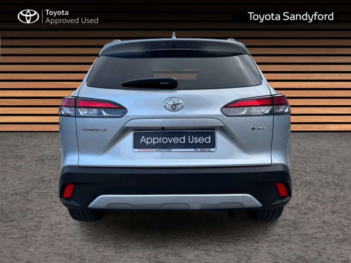 Toyota Corolla Cross 1.8 HYBRID SPORT // REAR CAME - Image 4