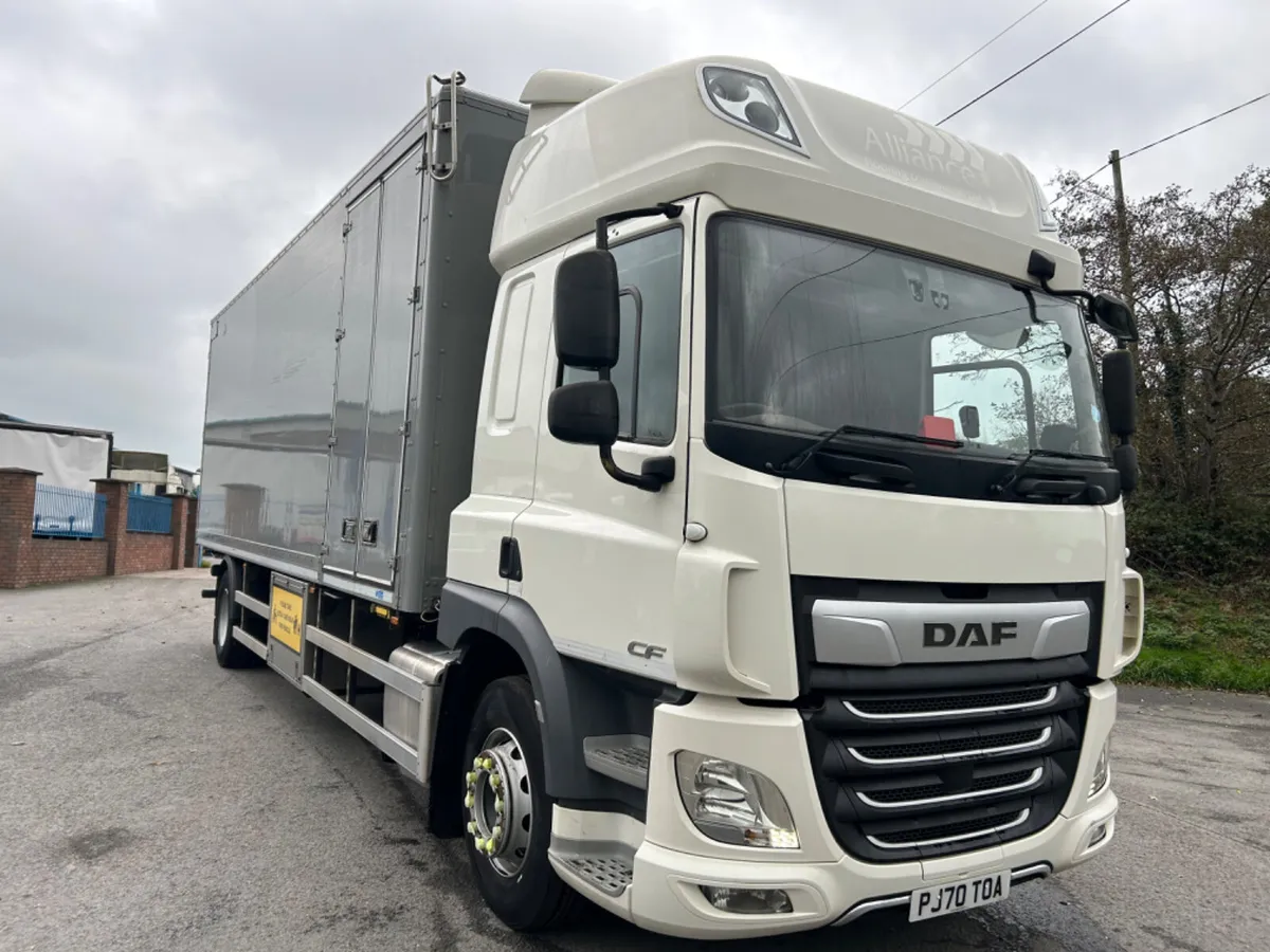 2021 Daf cf370 4x2 box of chassis cab - Image 3