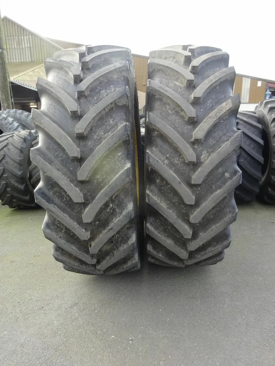 AS NEW SET IF650/85R38 BKT AGRIMAX FORCE - Image 4