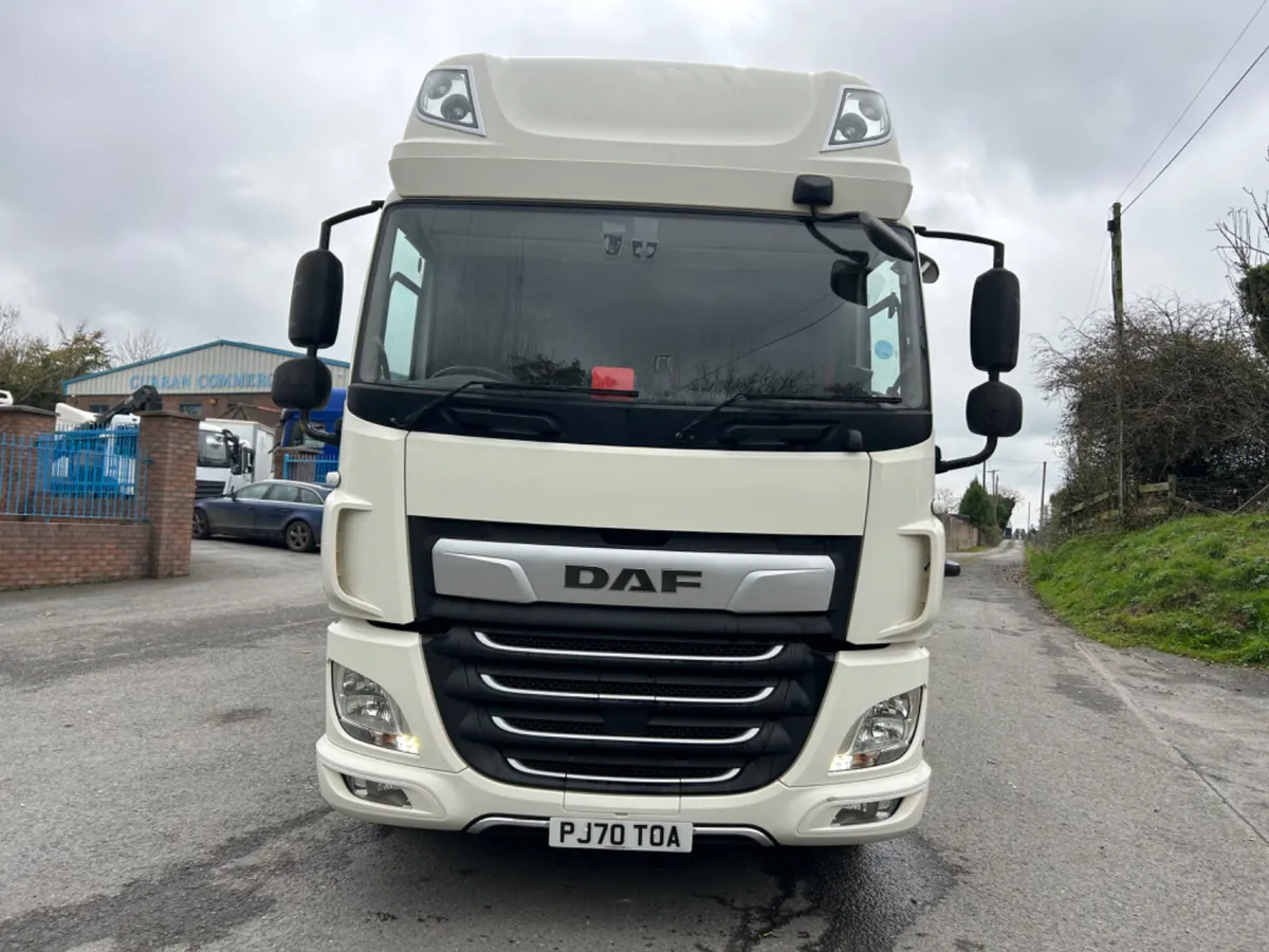 2021 Daf cf370 4x2 box of chassis cab - Image 2