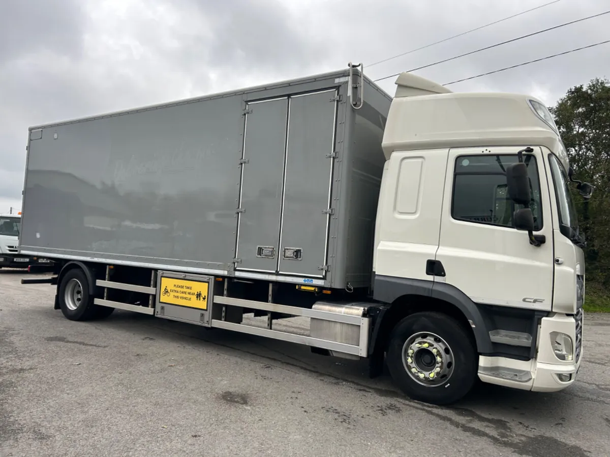 2021 Daf cf370 4x2 box of chassis cab - Image 4