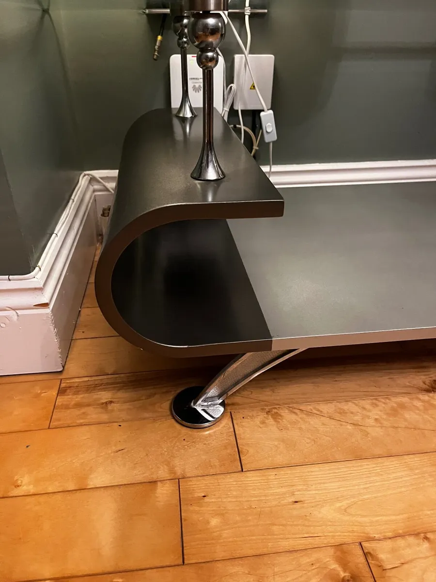 Glass & chrome coffee table - Image 2