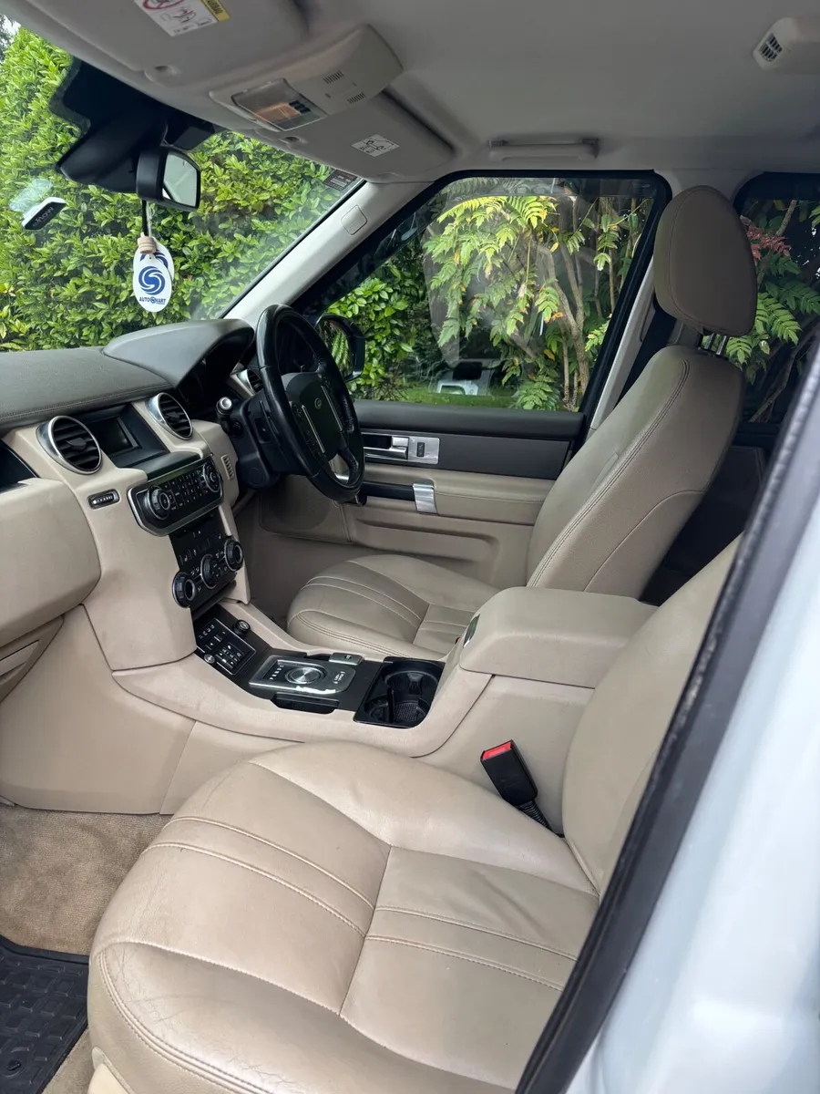 Land Rover Discovery 2016 - Image 4